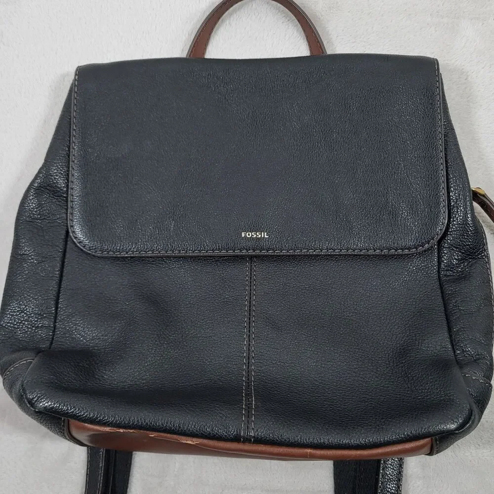 Fossil Claire Black Pebbled Leather Medium Backpack Purse Bag Magnetic Flap Snap